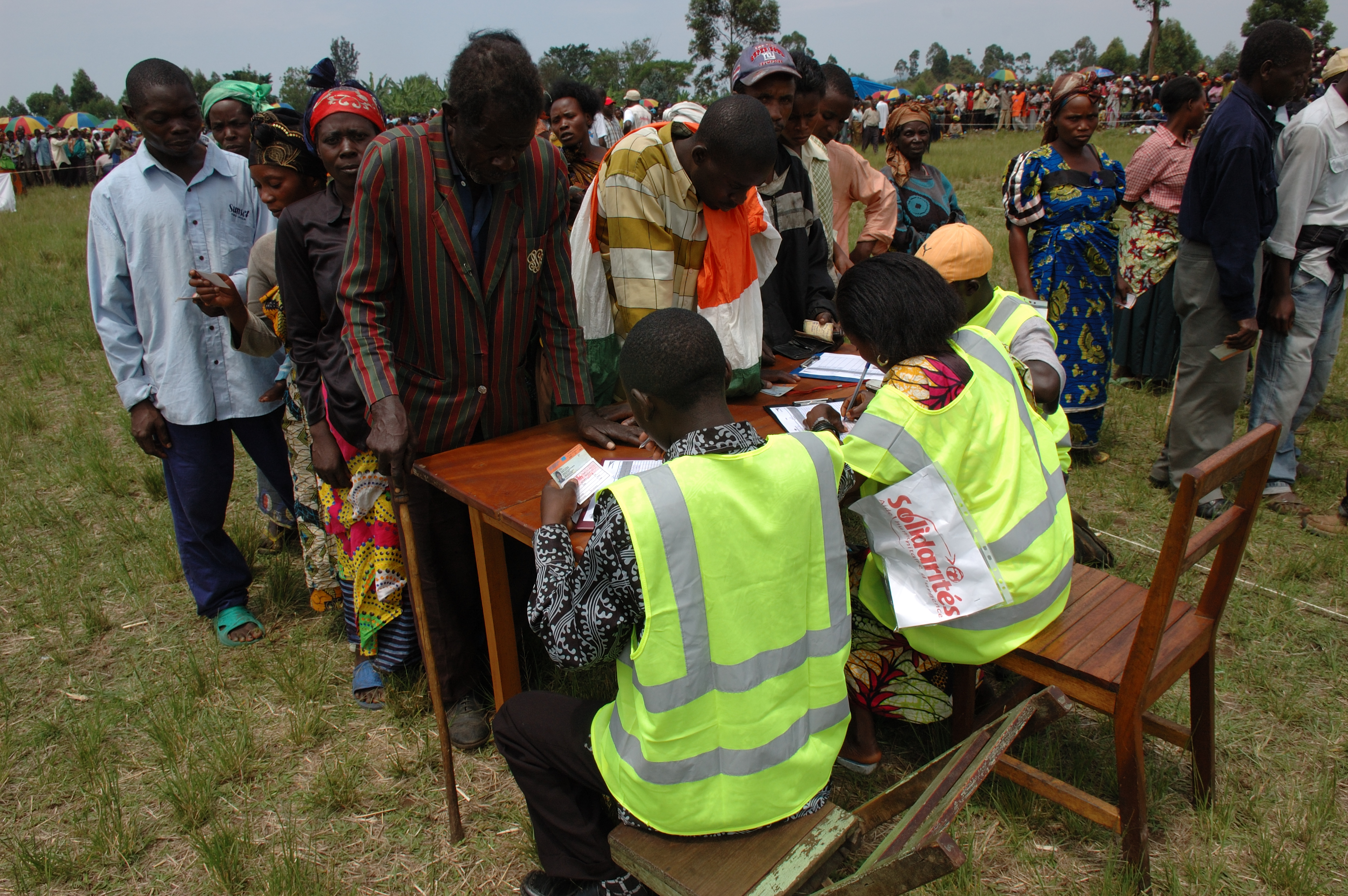 Registering displaced people in DRC