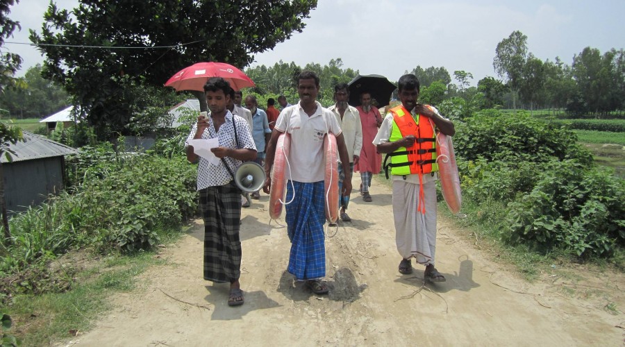 Skilled Volunteers disseminate early warning messages in Sirajganj, Bangladesh