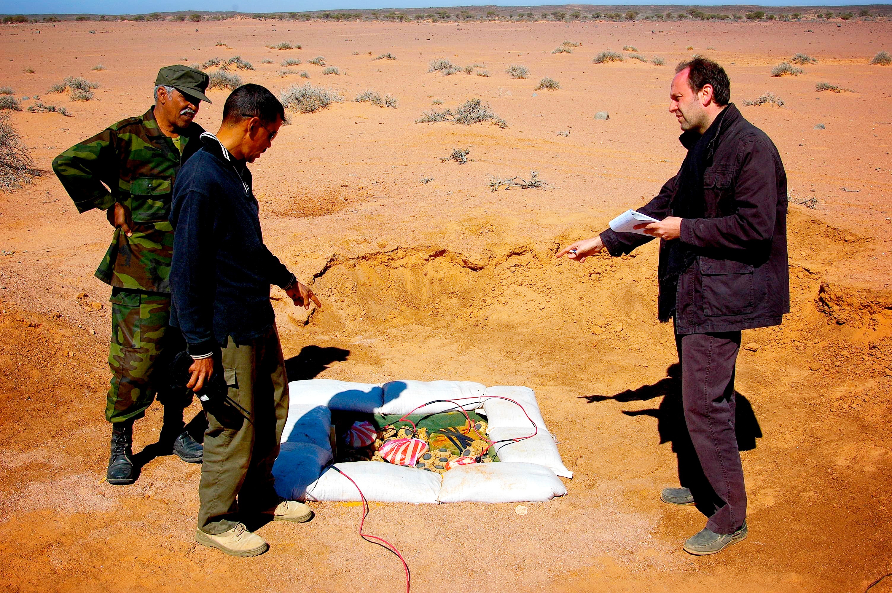 Geneva Call monitoring the destruction of stockpiled anti-personnel mines by the Polisario Front, Western Sahara, 2011
