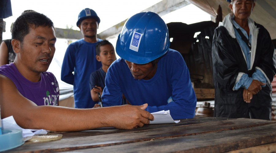 A payout in a Leyte for cash-for-work programme