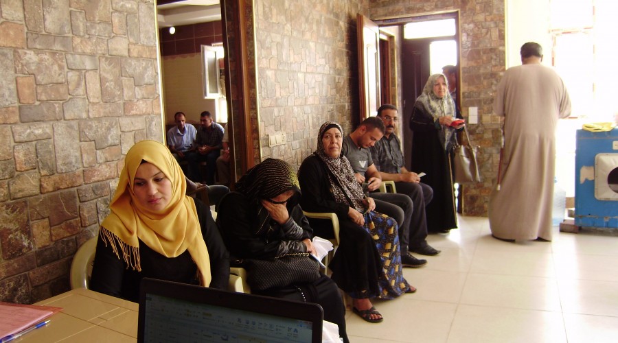 Mercy Corps program participants collect their cash at the Hawala in Sulaymaniyah