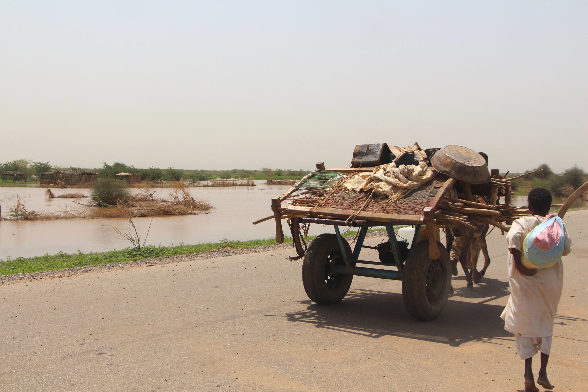 The surviving tradition of hand-washing clothes in Sudan - Global Times