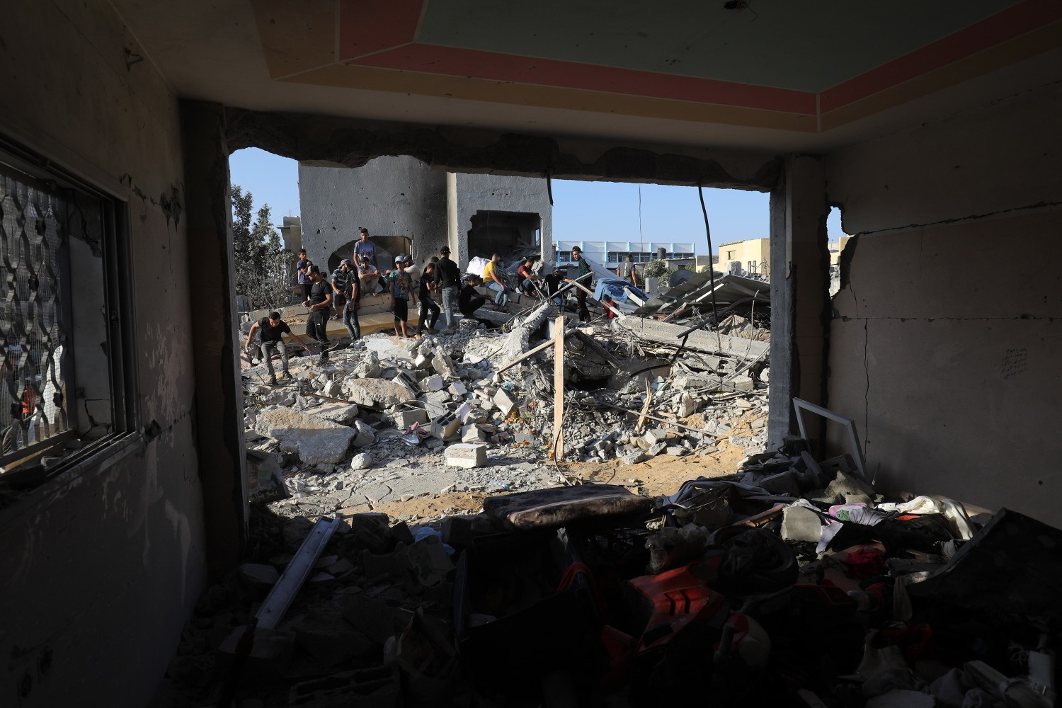 EU leaders increasingly back a humanitarian cease-fire in Gaza